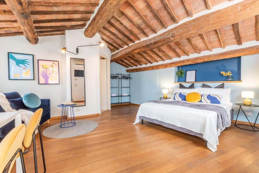 Mimosa- Loft Elegante Con Terrazza Nel Centro Di Siena Lägenhet Exteriör bild