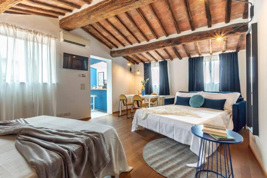 Mimosa- Loft Elegante Con Terrazza Nel Centro Di Siena Lägenhet Exteriör bild